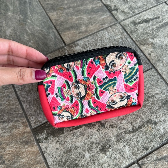 Frida Kahlo Patterned Pouch - Picture 3 of 6